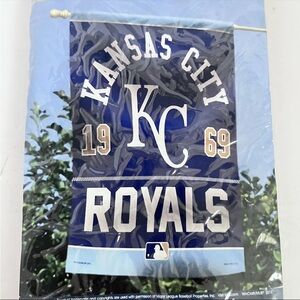 Wincraft Factory Sealed Kansas City Royals 27"x37" Vibrant Vertical Team Flag